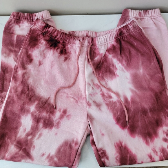 NWT! Hoodie and jogger Lounge Set - Picture 8 of 9